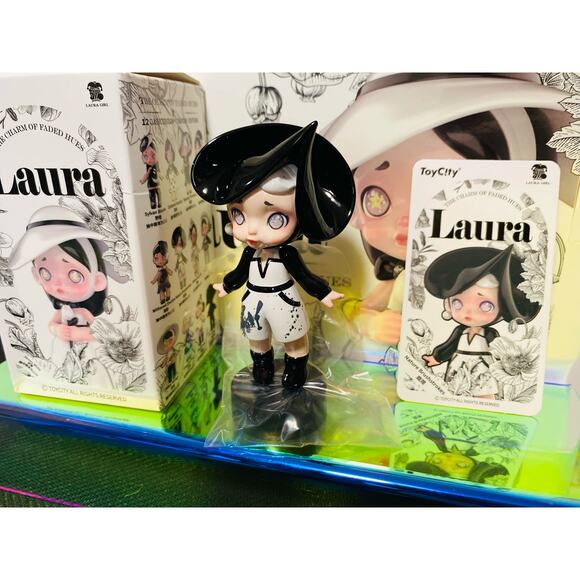 Laura The Charm of Faded Hues Blind Box Nature Brushstrokes - Picture 2 of 5